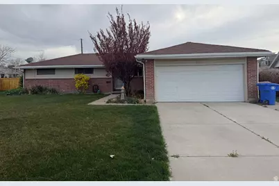 7346 S Cottonwood St, Midvale, UT 84047 - Photo 1