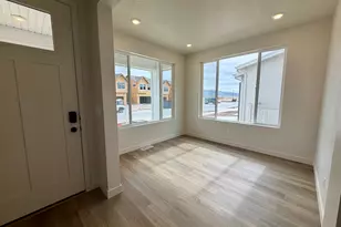 3041 N Summer Wood Dr, Eagle Mountain, UT 84005 - Photo 2