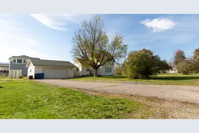 9205 S 100 E, Paradise, UT 84328 - Photo 2