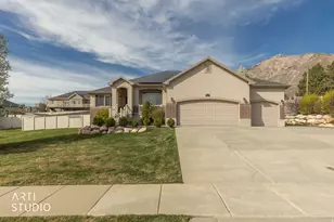502 W Alder Creek Dr, Pleasant View, UT 84414 - Photo 2