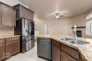 502 W Alder Creek Dr, Pleasant View, UT 84414 - Photo 20