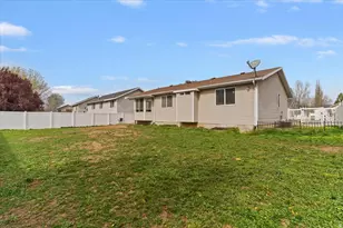 1433 W Pebblecreek Dr, Layton, UT 84041 - Photo 18