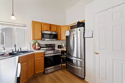 1433 W Pebblecreek Dr, Layton, UT 84041 - Photo 10