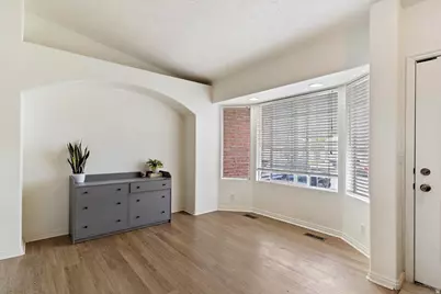 1433 W Pebblecreek Dr, Layton, UT 84041 - Photo 4