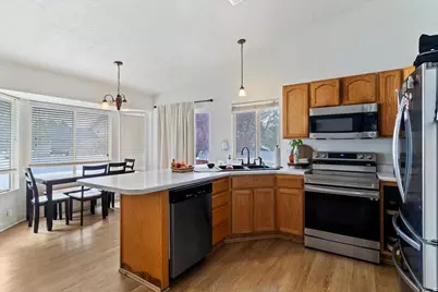 1433 W Pebblecreek Dr, Layton, UT 84041 - Photo 8