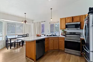 1433 W Pebblecreek Dr, Layton, UT 84041 - Photo 8