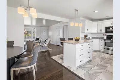 586 E Wasatch Dr N, Layton, UT 84041 - Photo 14