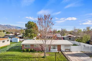 586 E Wasatch Dr N, Layton, UT 84041 - Photo 2