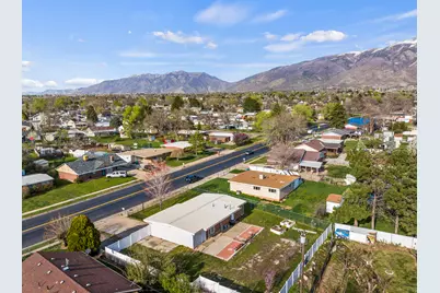 586 E Wasatch Dr N, Layton, UT 84041 - Photo 4