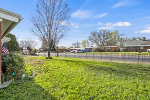 586 E Wasatch Dr N, Layton, UT 84041 - Photo 40