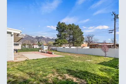 586 E Wasatch Dr N, Layton, UT 84041 - Photo 36