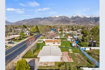 586 E Wasatch Dr N, Layton, UT 84041 - Photo 44