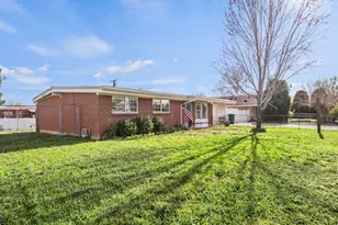 586 E Wasatch Dr N, Layton, UT 84041 - Photo 42