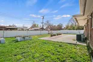 586 E Wasatch Dr N, Layton, UT 84041 - Photo 32