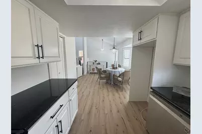 1107 E Brigadoon Ct, Holladay, UT 84117 - Photo 16