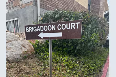 1107 E Brigadoon Ct, Holladay, UT 84117 - Photo 6