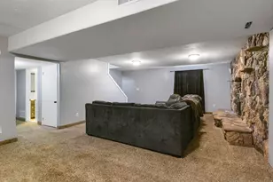 151 S 400 E, Hyrum, UT 84319 - Photo 20