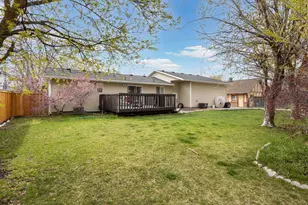 151 S 400 E, Hyrum, UT 84319 - Photo 30