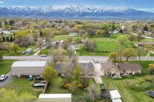 151 S 400 E, Hyrum, UT 84319 - Photo 36