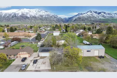 151 S 400 E, Hyrum, UT 84319 - Photo 32
