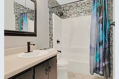 151 S 400 E, Hyrum, UT 84319 - Photo 10