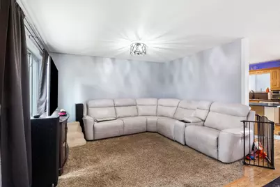 151 S 400 E, Hyrum, UT 84319 - Photo 8