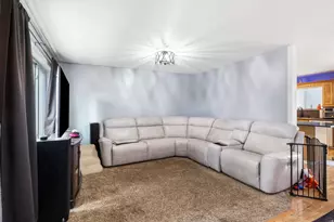 151 S 400 E, Hyrum, UT 84319 - Photo 8
