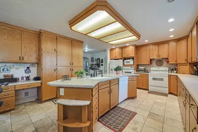 1481 W Midas Creek Dr, South Jordan, UT 84095 - Photo 10