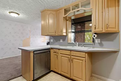 321 W 2575 N, Sunset, UT 84015 - Photo 12