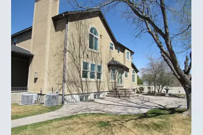 9483 S Overleigh Ct W, South Jordan, UT 84095 - Photo 8