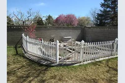 9483 S Overleigh Ct W, South Jordan, UT 84095 - Photo 12