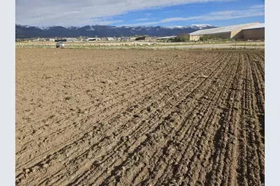 950 W 1000 S, Mount Pleasant, UT 84647 - Photo 2