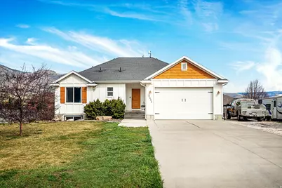 2444 N Sierra Dr, Eden, UT 84310 - Photo 2