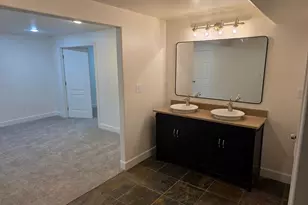 2023 N 1615 W, Clinton, UT 84015 - Photo 24