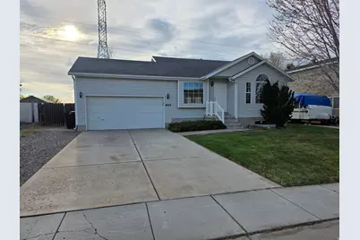 2023 N 1615 W, Clinton, UT 84015 - Photo 1