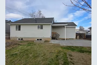 2023 N 1615 W, Clinton, UT 84015 - Photo 34