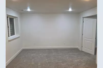 2023 N 1615 W, Clinton, UT 84015 - Photo 22