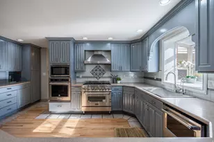 2676 E Hill Climb Cir S, Sandy, UT 84092 - Photo 6