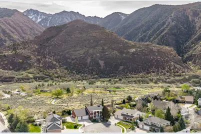 2676 E Hill Climb Cir S, Sandy, UT 84092 - Photo 82