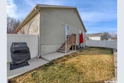 10541 S Juniper Hills Dr, South Jordan, UT 84009 - Photo 2
