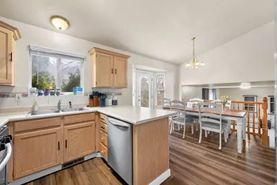 1357 S 2950 E, Spanish Fork, UT 84660 - Photo 14