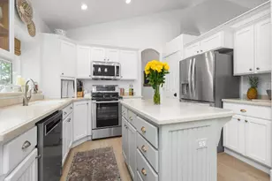 341 W 600 N, Lindon, UT 84042 - Photo 4