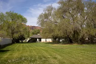 230 N 500 W, Moab, UT 84532 - Photo 38