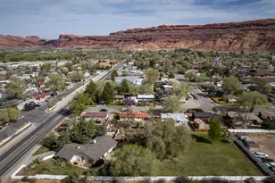 230 N 500 W, Moab, UT 84532 - Photo 8