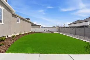 3233 W 2500 N, Clinton, UT 84015 - Photo 36