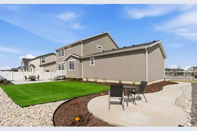 3233 W 2500 N, Clinton, UT 84015 - Photo 38