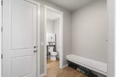 3233 W 2500 N, Clinton, UT 84015 - Photo 14