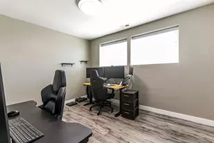 2324 W Chateau Dr S, Roy, UT 84067 - Photo 14