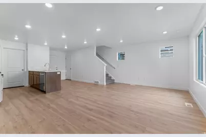 4337 N Buckstone Way #1382, Lehi, UT 84048 - Photo 2