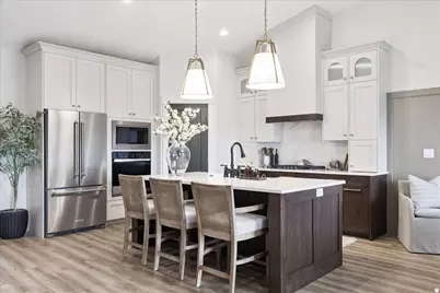 2554 S 2430 W #505, Syracuse, UT 84075 - Photo 2
